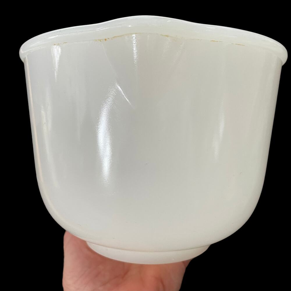 Vintage Glasbake White Glass Mixing Bowl MCM 20 CJ Pour Spout Sunbeam READ